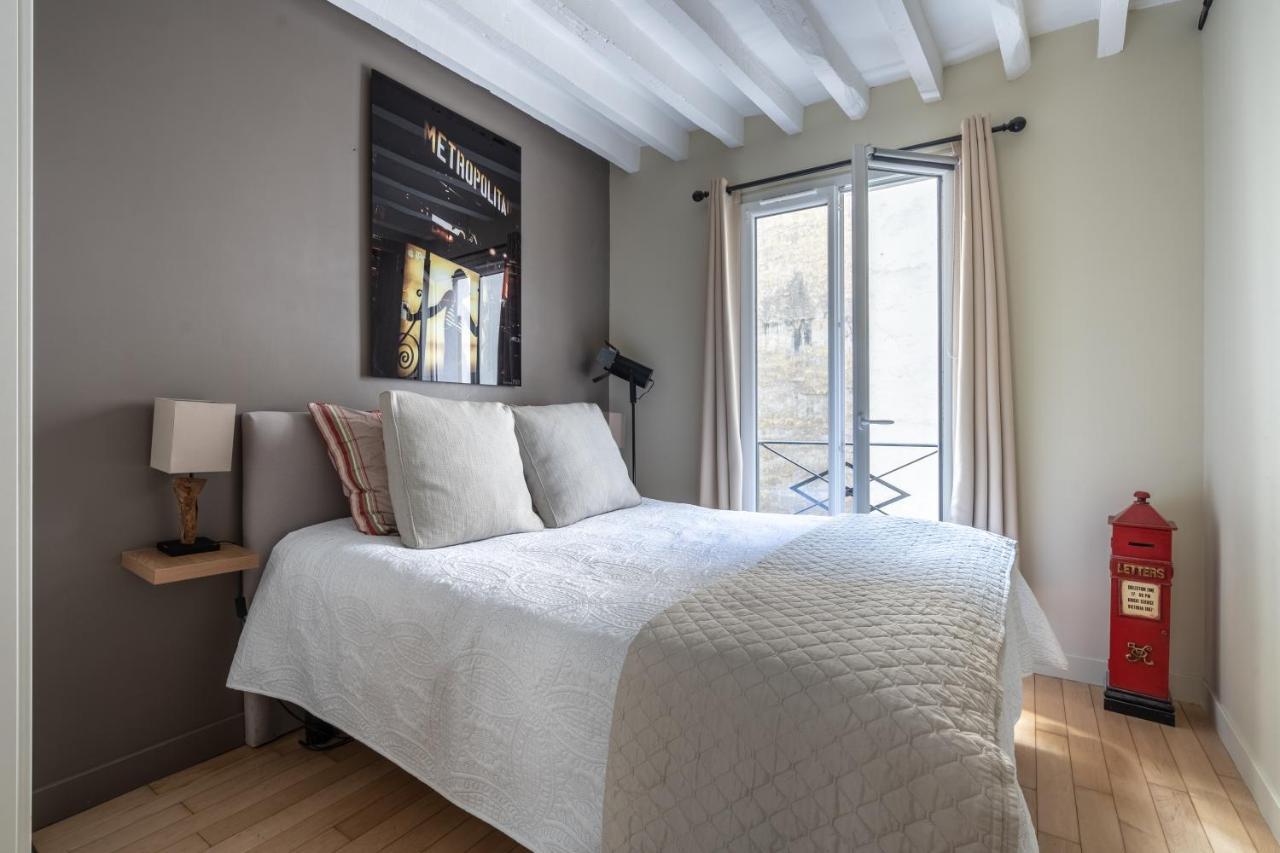 Room In Apartment - Cosy Place In The Hear Of ปารีส ภายนอก รูปภาพ